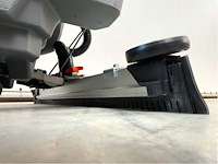 Daewoo - 2025 - dafl50a - vloerschrobmachine - afbeelding 4 van  41