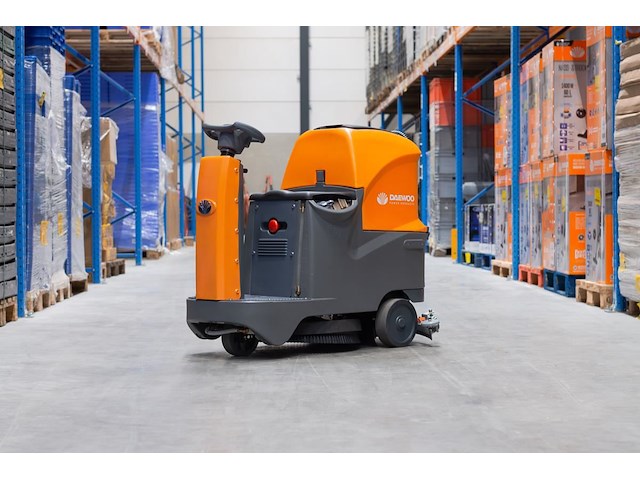 Daewoo - 2025 - dafr70 - zitschrobmachine - afbeelding 1 van  19
