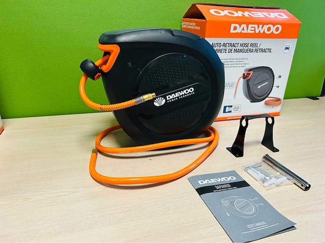 Daewoo - 2025 - dapahr20 - automatisch oprolbare luchtslanghaspel 20m - afbeelding 2 van  8