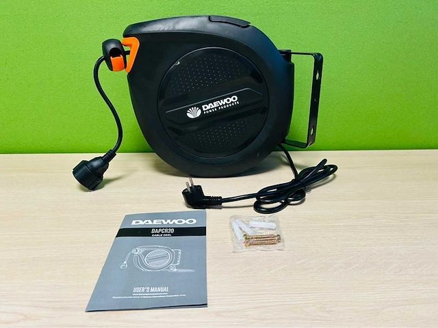 Daewoo - 2025 - dapcr20 - automatisch oprolbare kabelhaspel 20m - afbeelding 2 van  7