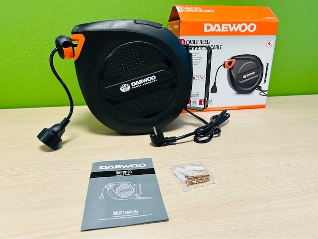 Daewoo - 2025 - dapcr20 - automatisch oprolbare kabelhaspel 20m - afbeelding 1 van  2
