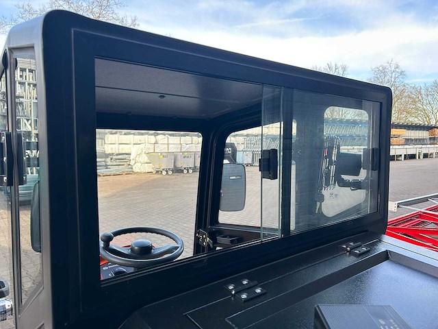 Daewoo - 2025 - das100 - parkeerplaats veegmachine - afbeelding 20 van  26