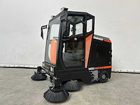Daewoo - 2025 - das100 - parkeerplaats veegmachine - afbeelding 28 van  30