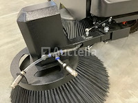 Daewoo - 2025 - das100 - straatveegmachine - afbeelding 1 van  25