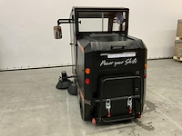 Daewoo - 2025 - das100 - straatveegmachine - afbeelding 19 van  25