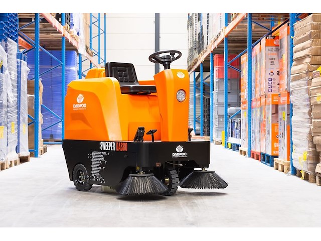 Daewoo - 2025 - das80 - veegmachine - afbeelding 1 van  14