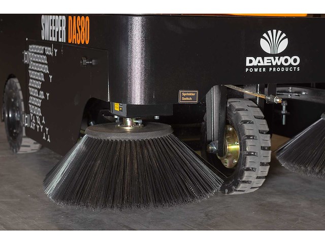 Daewoo - 2025 - das80 - zit veegmachine - afbeelding 15 van  16