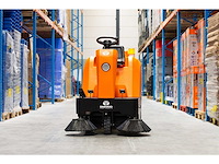 Daewoo - 2025 - das80 - zit veegmachine - afbeelding 1 van  4