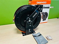 Daewoo - 2025 - dasahr20 - automatisch oprolbare luchtslanghaspel 20m - afbeelding 2 van  9