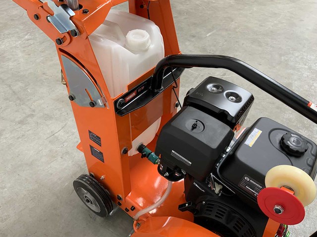 Daewoo - 2025 - datmf20-4 - benzine vloerzaagmachine - afbeelding 8 van  12