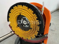 Daewoo - 2025 - daxm30 - schrobmachine - afbeelding 8 van  16