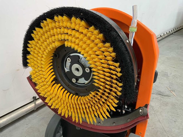 Daewoo - 2025 - daxm30 - schrobmachine - afbeelding 15 van  16