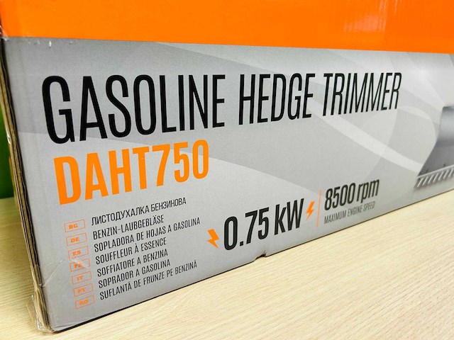 Daewoo - 2026 - daht750 - benzine heggenschaar - afbeelding 9 van  14