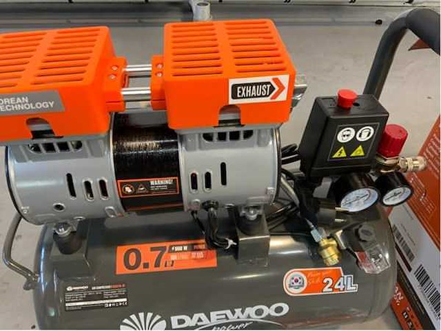 Daewoo - daax 24l - luchtcompressor 24l 8bar - afbeelding 7 van  10