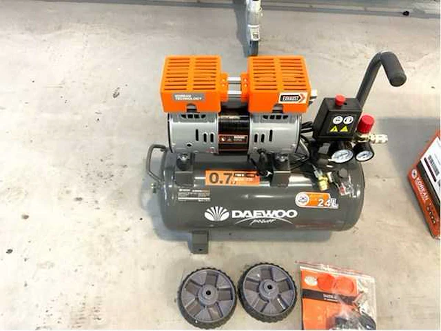 Daewoo - daax 24l - luchtcompressor 24l 8bar - afbeelding 3 van  10