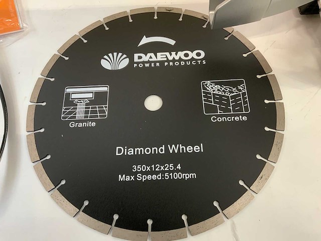Daewoo - dacnq740s - betonzaag - 2025 - afbeelding 10 van  13