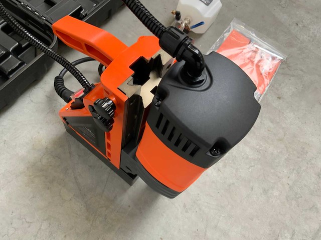 Daewoo - damd 1600 - magnetische boormachine - afbeelding 2 van  2