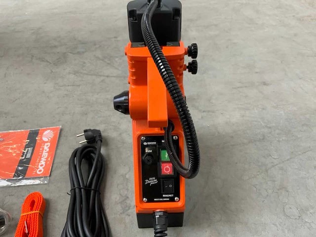 Daewoo - damd 1600 - magnetische boormachine - afbeelding 6 van  12