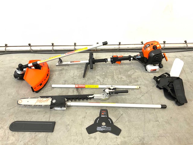 Daewoo - damtx520 - multifunctionele snoeigereedschapsset - afbeelding 1 van  12