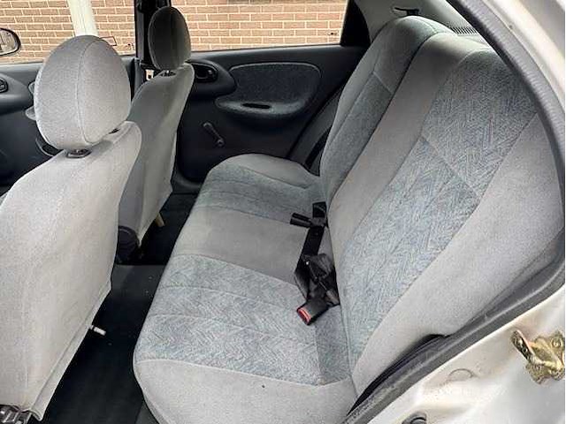 Daewoo - lanos - 1.5 sx - car - 1998 - afbeelding 6 van  17