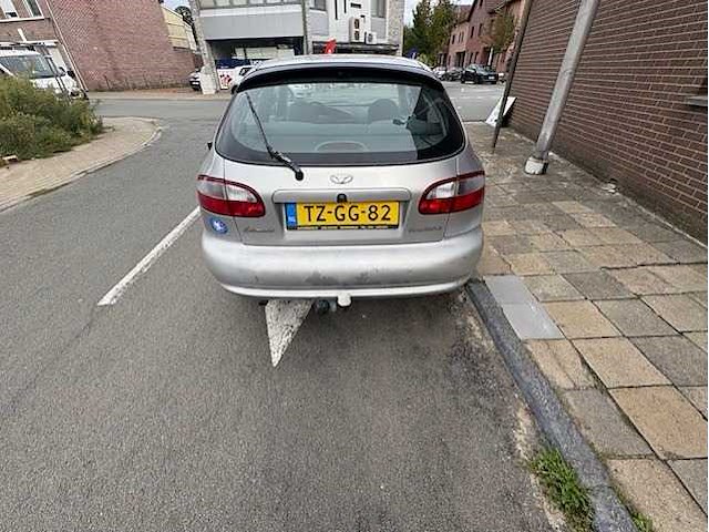 Daewoo - lanos - 1.5 sx - car - 1998 - afbeelding 16 van  17