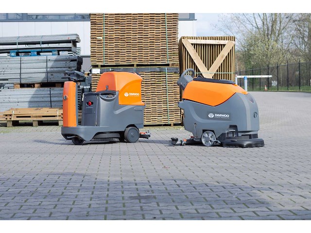 Daewoo - reinigingsmachine bundel - afbeelding 7 van  10