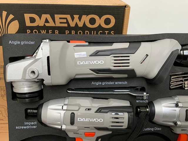Daewoo - u force 4 in 1 - powertool set - afbeelding 9 van  11