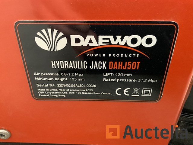 Daewoo 50t. dahj garage krik - afbeelding 2 van  11