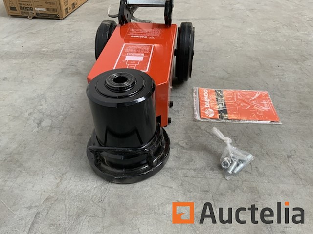 Daewoo 50t. dahj garage krik - afbeelding 3 van  11