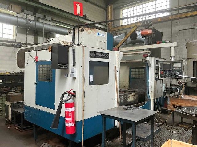 Daewoo ace-v65 cnc verticaal bewerkingscentra - afbeelding 4 van  9