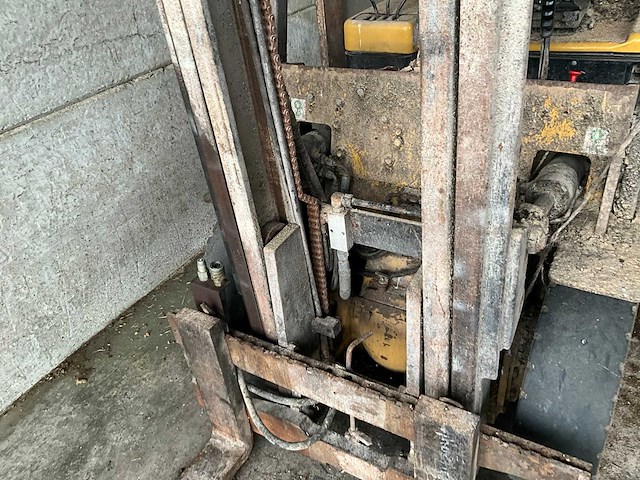 Daewoo d25 vorkheftruck - afbeelding 7 van  17