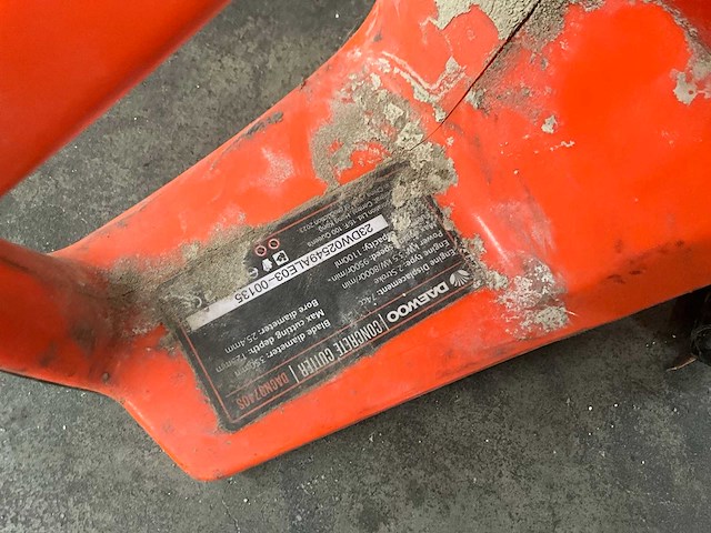 Daewoo dacnq740s betonslijper - afbeelding 1 van  2