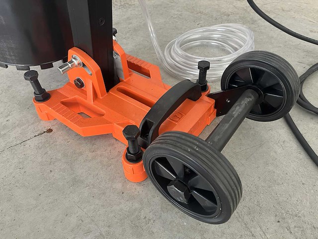 Daewoo dadk-d230be diamant kernboormachine - afbeelding 15 van  16