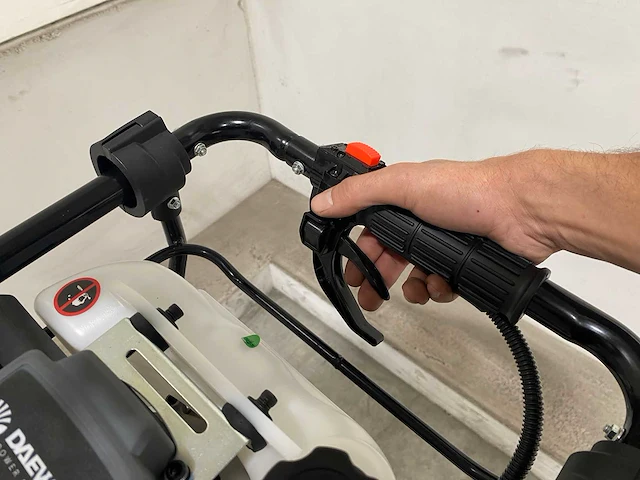 Daewoo daeaxb520 benzine grondboor - afbeelding 7 van  12