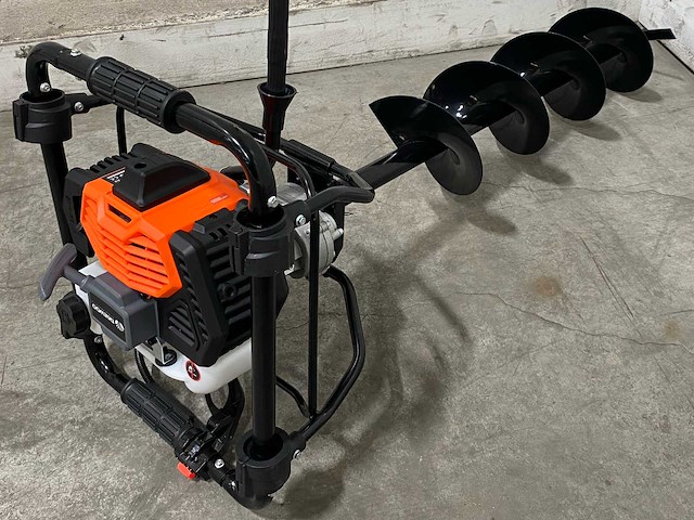 Daewoo daeaxb520 benzine grondboor - afbeelding 4 van  9