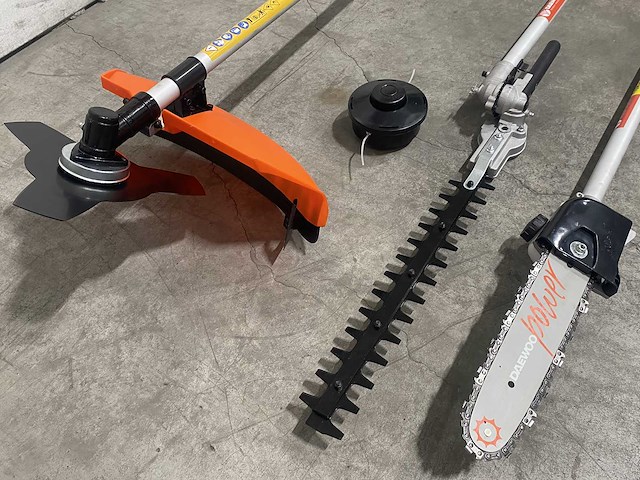 Daewoo damtx520 4-in-1 benzine bosmaaier - afbeelding 7 van  8