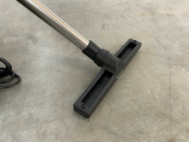 Daewoo davc2400-60l industriële nat- droogstofzuiger - afbeelding 8 van  9