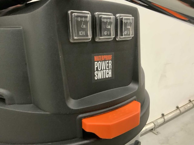 Daewoo davc3000-80l industriële nat- droogstofzuiger - afbeelding 12 van  15