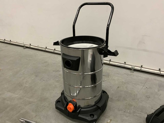 Daewoo davc3000-80l industriële nat- droogstofzuiger - afbeelding 11 van  14