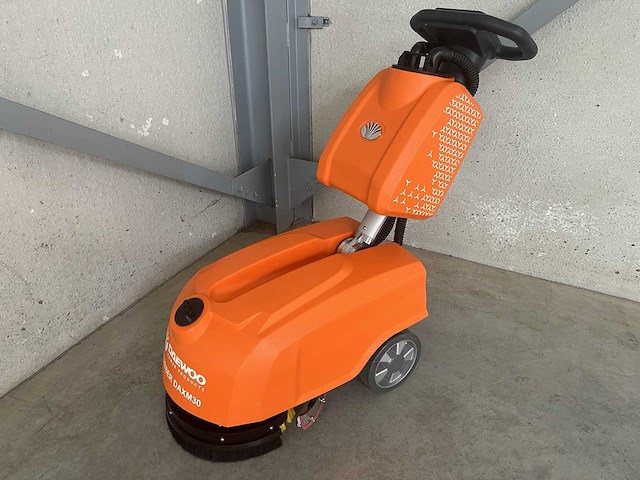 Daewoo daxm30 vloerschrobmachine - afbeelding 4 van  8