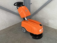 Daewoo daxm30 vloerschrobmachine - afbeelding 1 van  17