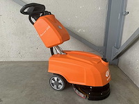 Daewoo daxm30 vloerschrobmachine - afbeelding 11 van  17