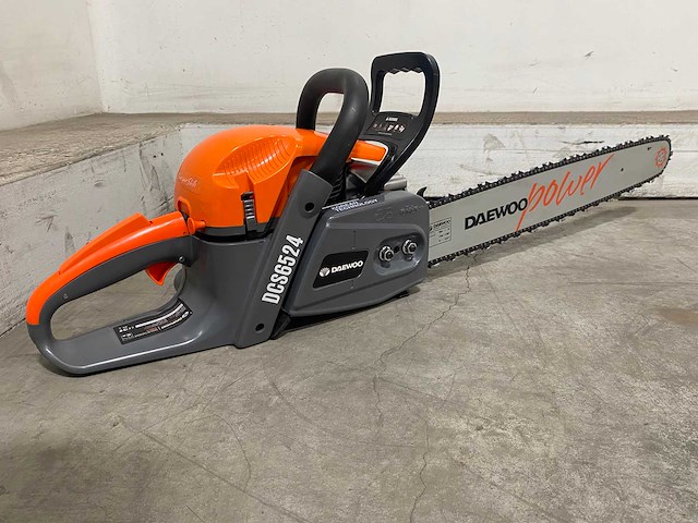 Daewoo dcs6524 benzine kettingzaag - afbeelding 10 van  14