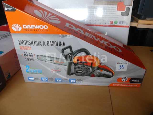 Daewoo dcs6524 benzinekettingzaag - afbeelding 1 van  3