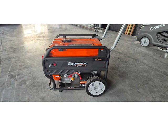 Daewoo gdax9250e-3 (master line) generatorset - afbeelding 2 van  3