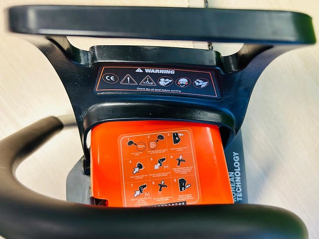 Daewoo kettingzaag dcs6524 - afbeelding 12 van  14