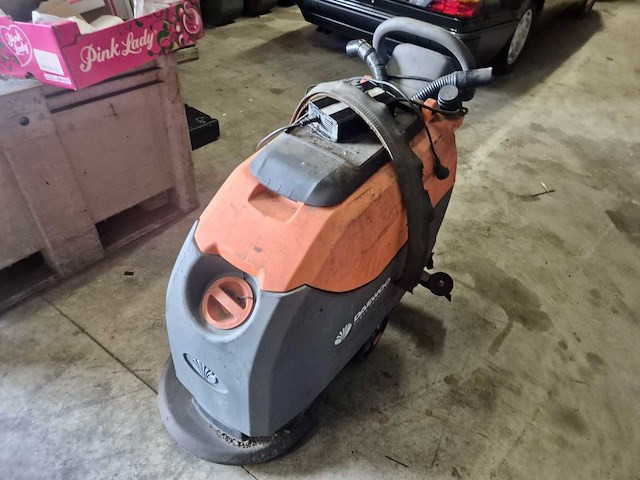 Daewoo schoonmaakwagen - afbeelding 1 van  7