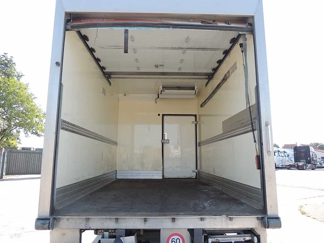 Daf - 2011 - lf 45.220 frigo - vrachtwagen - afbeelding 18 van  28