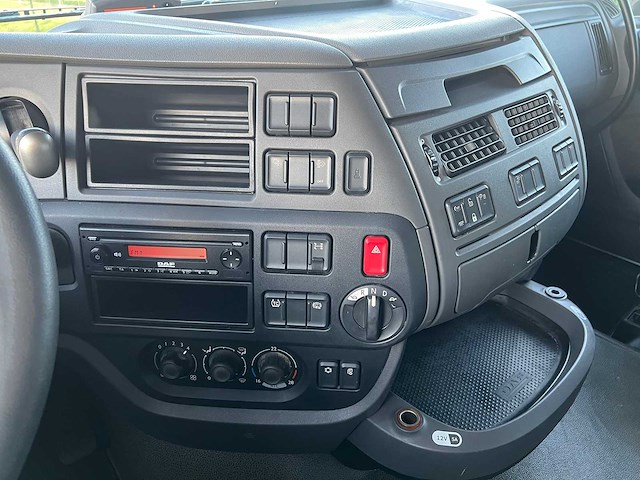 Daf - 2015 - xf460 - vrachtwagen - afbeelding 19 van  37