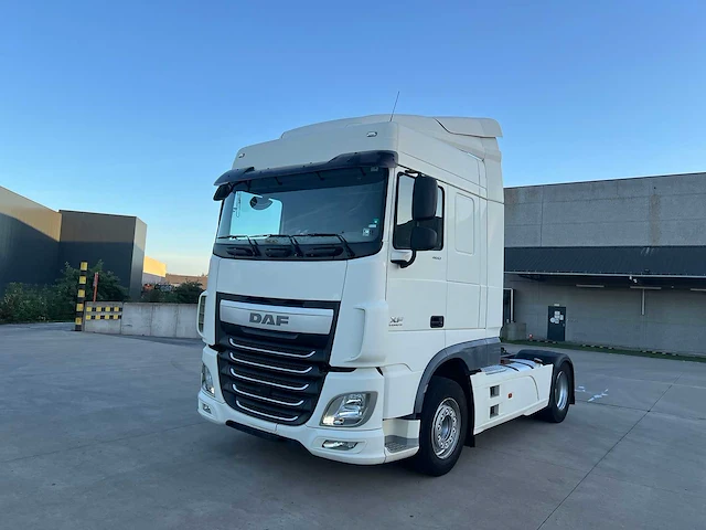 Daf - 2015 - xf460 - vrachtwagen - afbeelding 32 van  37